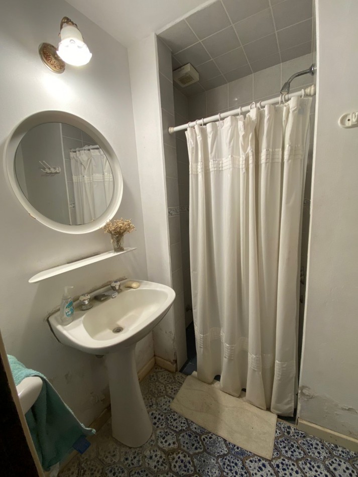 IMPORTANTE CASCO EN VENTA