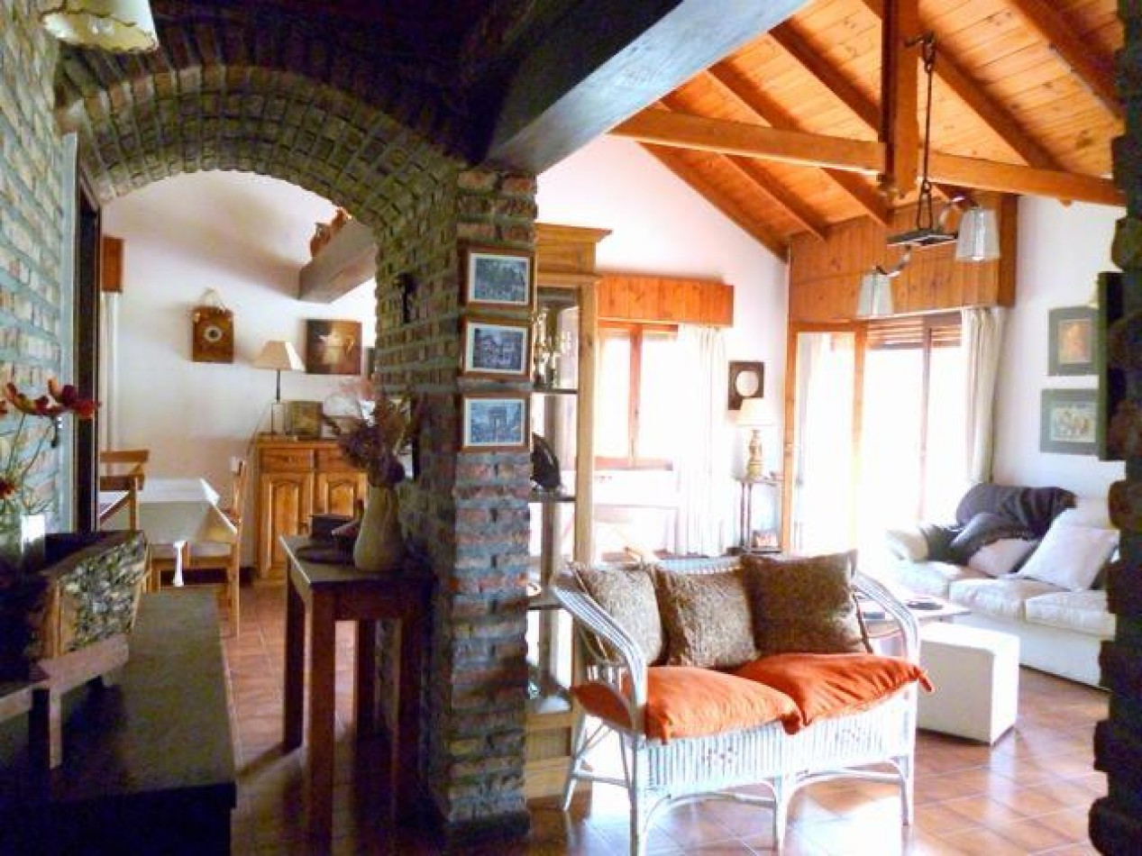 IMPORTANTE CASCO EN VENTA